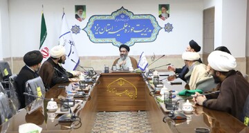 تصاویر/ برگزاری جلسه بصیرتی با موضوع نقد قرآن بسندگی ویژه کادر مدارس یزد