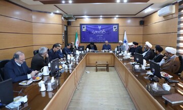 تصاویر/ برگزاری نشست مشترک مسئولین حوزه علمیه استان یزد و دانشگاه آزاد اسلامی