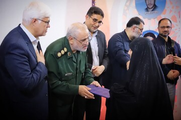 تصاویر /مراسم استقبال از پیکر مطهر «شهید گمنام» در دانشگاه فرهنگیان اراک