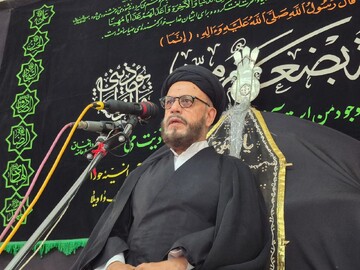 خطیب هندی: نجات امت، در بازگشت به قرآن و اهل‌بیت(علیهم‌السلام) نهفته است