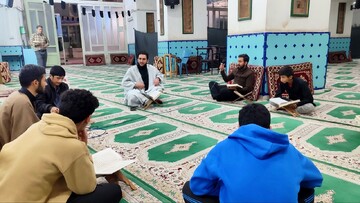 تصاویر/ جلسه قرائت قرآن طلاب مدرسه علمیه آیت‌الله مدنی کاشانی(ره)