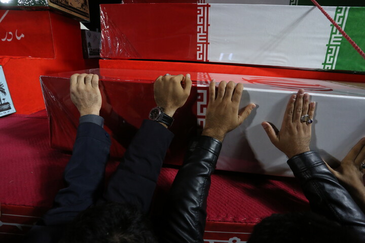 تصاویر / آیین بدرقه کاروان شهدای گمنام «اهالی بهشت» در اصفهان