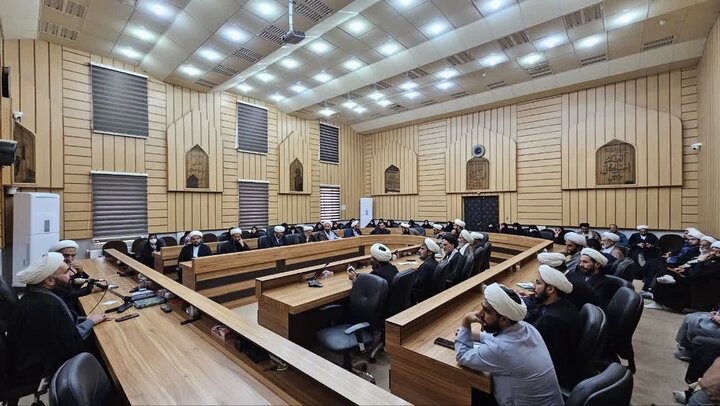 تصاویر/ برگزاری نشست تبیینی فعالان عرصه مسجد