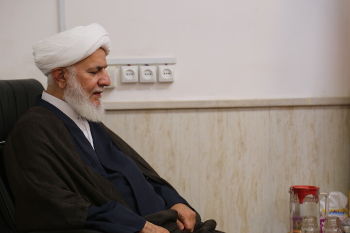 تصاویر/دیدار امام جمعه موقت اهواز با مدیر حوزه علمیه خوزستان