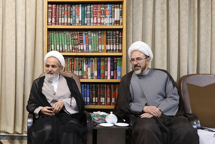 دیدار رئیس موسسه موضوع‌ شناسی احکام فقهی با آیت الله اعرافی
