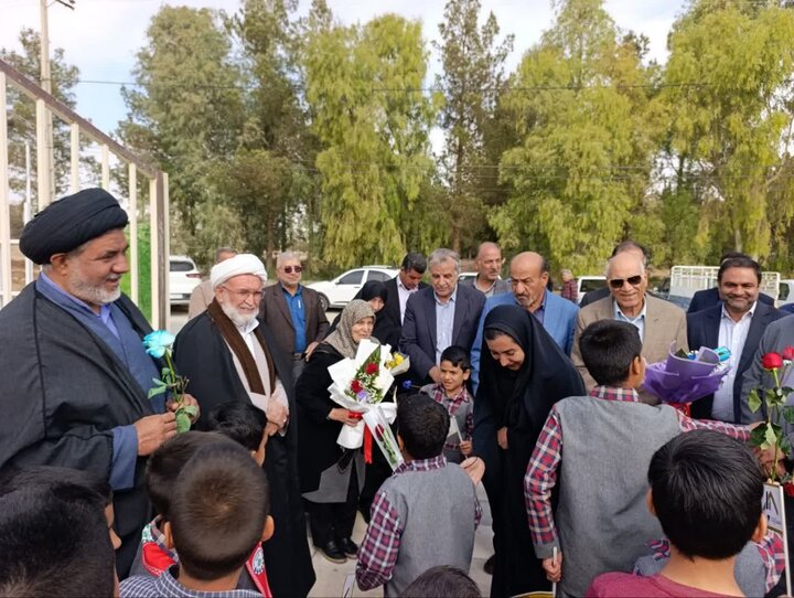 تصاویر/ برگزاری آیین افتتاح رسمی دبستان حظیریی یزدی