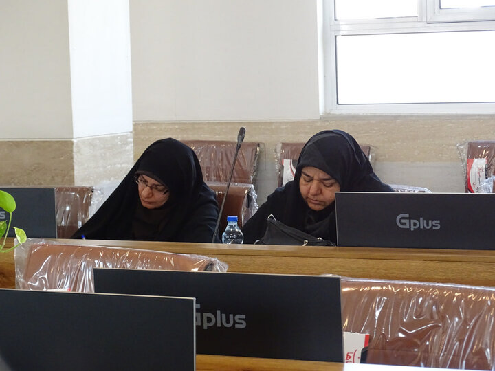 گزارش تصویری پیش‌نشست تبادل‌نظر «عفاف و حجاب» در حوزه علمیه خواهران اصفهان