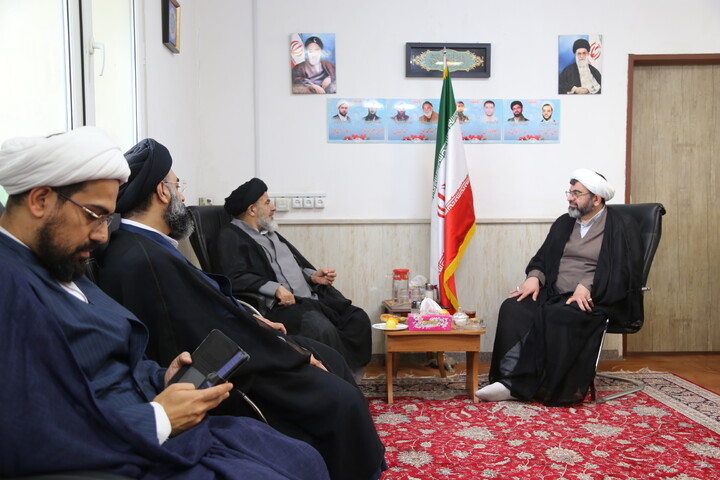تصاویر/دیدار عضو مجلس خبرگان رهبری با مدیر حوزه علمیه خوزستان