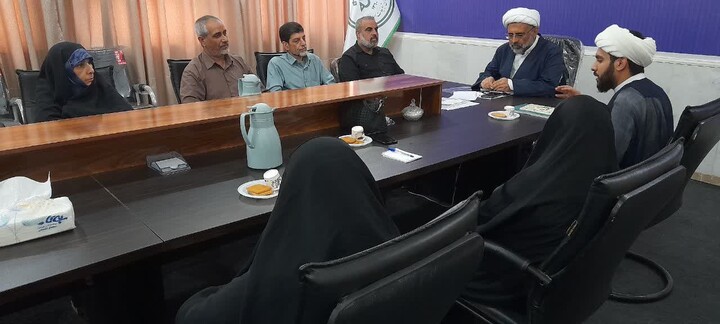 تصاویر/جلسه هم اندیشی  آزمون حفظ عمومی قرآن کریم در آبادان