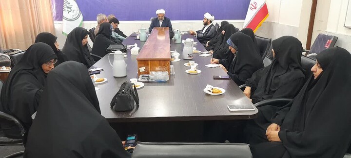 تصاویر/جلسه هم اندیشی  آزمون حفظ عمومی قرآن کریم در آبادان