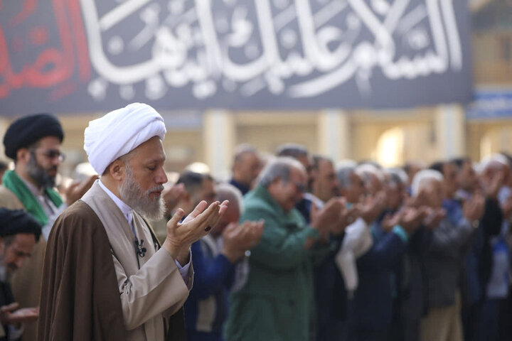 تصاویر| اقامه نماز باران در سومین حرم اهل بیت(ع)