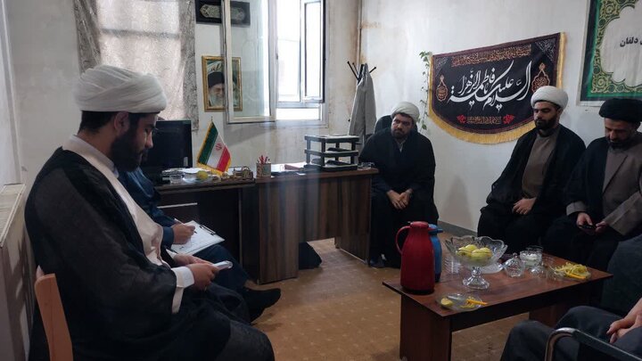 تصاویر/برنامه ریزی و اجرای برنامه های تهذیبی در مدرسه علمیه نورآباد