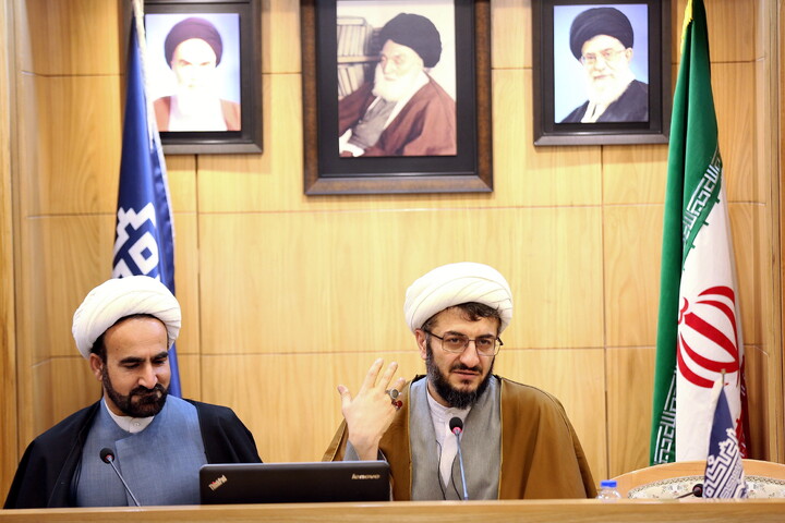 تصاویر/ رونمایی از کتاب تاریخ شفاهی کتابخانه آیت‌الله بروجردی با حضور معاونت پژوهش حوزه