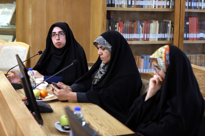 تصاویر/ رونمایی از کتاب تاریخ شفاهی کتابخانه آیت‌الله بروجردی با حضور معاونت پژوهش حوزه