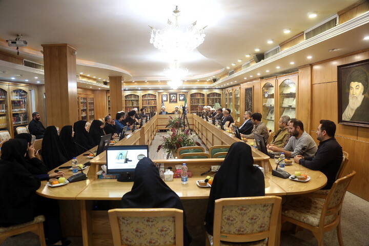تصاویر/ رونمایی از کتاب تاریخ شفاهی کتابخانه آیت‌الله بروجردی با حضور معاونت پژوهش حوزه