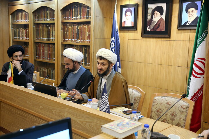 تصاویر/ رونمایی از کتاب تاریخ شفاهی کتابخانه آیت‌الله بروجردی با حضور معاونت پژوهش حوزه