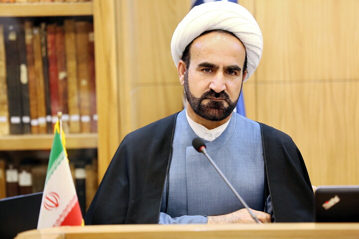 تصاویر/ رونمایی از کتاب تاریخ شفاهی کتابخانه آیت‌الله بروجردی با حضور معاونت پژوهش حوزه