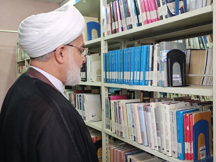 تصاویر/ برنامه‌های هفته کتاب در سنندج