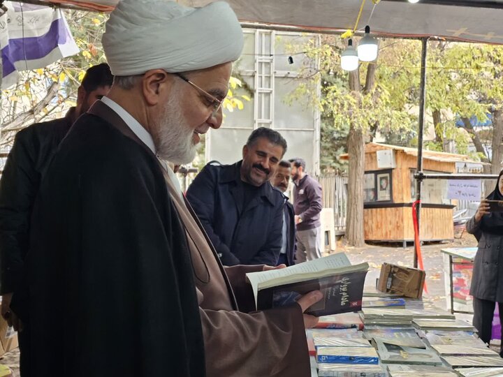 تصاویر/ برنامه‌های هفته کتاب در سنندج