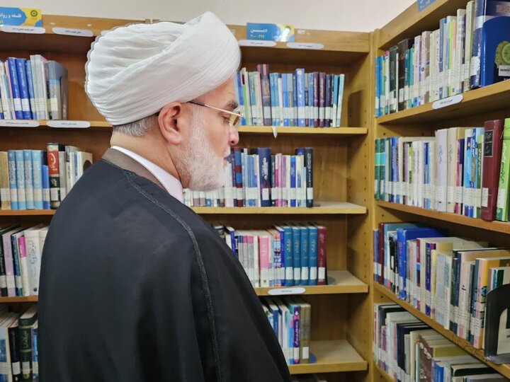 تصاویر/ برنامه‌های هفته کتاب در سنندج