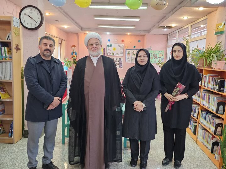 تصاویر/ برنامه‌های هفته کتاب در سنندج