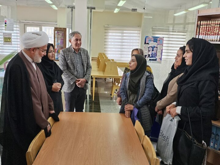 تصاویر/ برنامه‌های هفته کتاب در سنندج