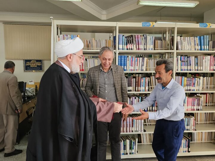 تصاویر/ برنامه‌های هفته کتاب در سنندج