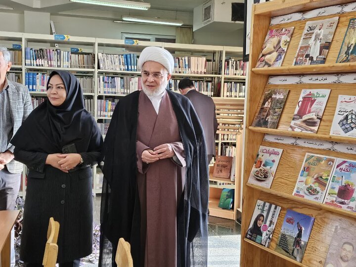 تصاویر/ برنامه‌های هفته کتاب در سنندج