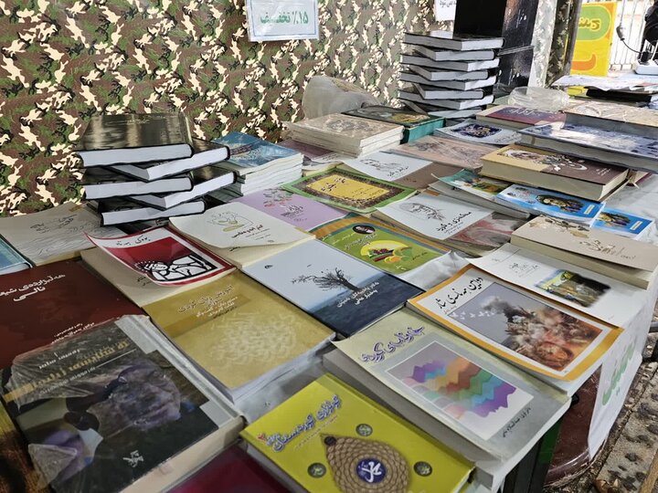 تصاویر/ برنامه‌های هفته کتاب در سنندج