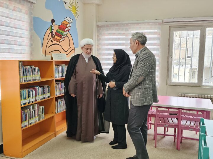 تصاویر/ برنامه‌های هفته کتاب در سنندج