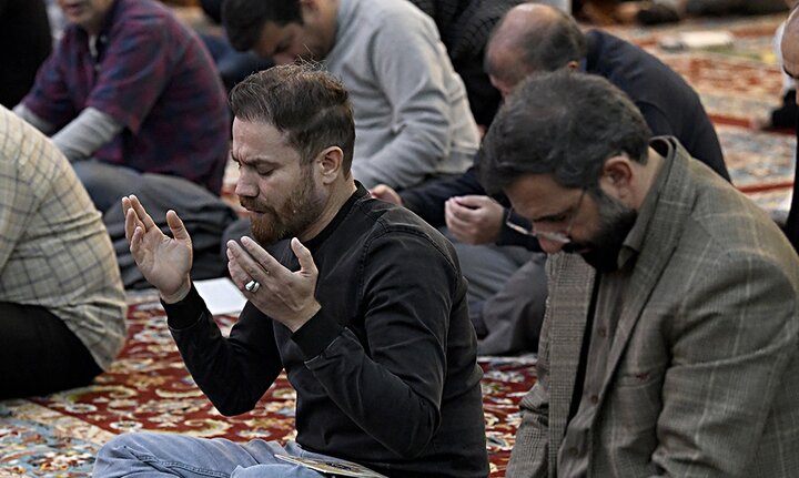 تصاویر/ مراسم تفسیر قرآن، بیان احکام و دعای کمیل در آستان عبدالعظیم حسنی(ع)