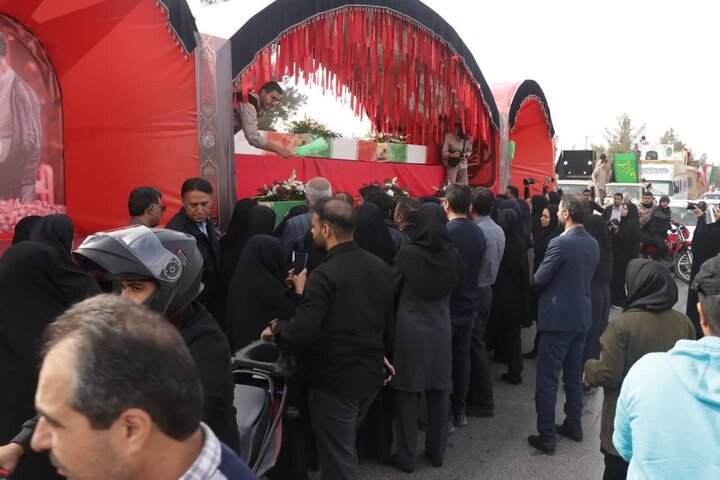 تصاویر/ مراسم استقبال از ۹ شهید گمنام در شهر کرمان