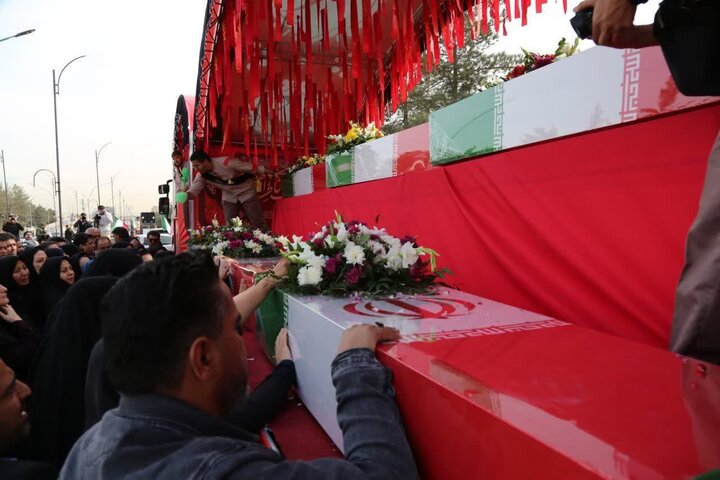 تصاویر/ مراسم استقبال از ۹ شهید گمنام در شهر کرمان