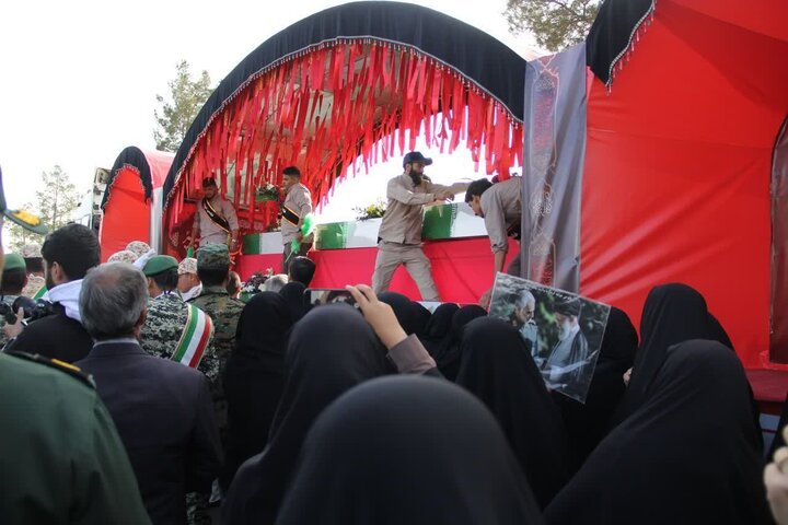 تصاویر/ مراسم استقبال از ۹ شهید گمنام در شهر کرمان