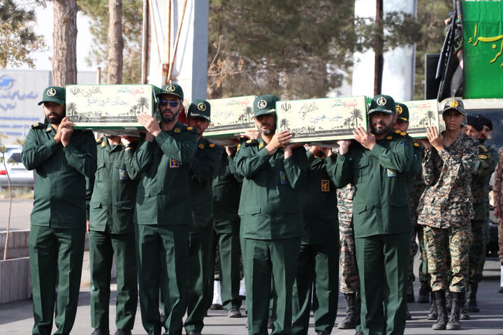 تصاویر/ مراسم استقبال از ۹ شهید گمنام در شهر کرمان