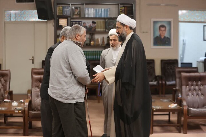 ملاقات مردمی