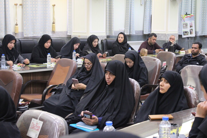 تصاویر/ نشست خبری فرمانده سپاه ثارالله کرمان به مناسبت هفته بسیج