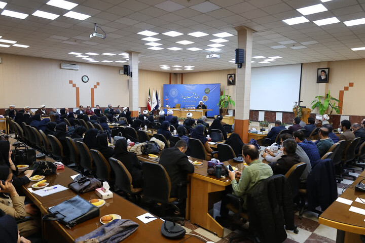 تصاویر /  آیین اختتامیه پنجمین دوره طرح اندیشه تمدن‌ساز ویژه اساتید دانشگاه علوم پزشکی تبریز