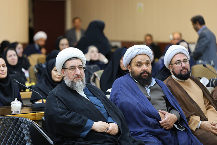 تصاویر /  آیین اختتامیه پنجمین دوره طرح اندیشه تمدن‌ساز ویژه اساتید دانشگاه علوم پزشکی تبریز