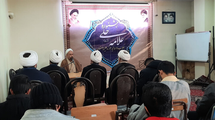 تصاویر| نشست تخصصی «تبیین سیرو سلوکو عرفان علامه طباطبایی» در مدرسه علمیه امام سجاد(ع)