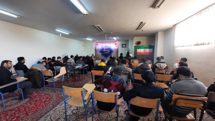 تصاویر| نشست تخصصی «تبیین سیرو سلوکو عرفان علامه طباطبایی» در مدرسه علمیه امام سجاد(ع)