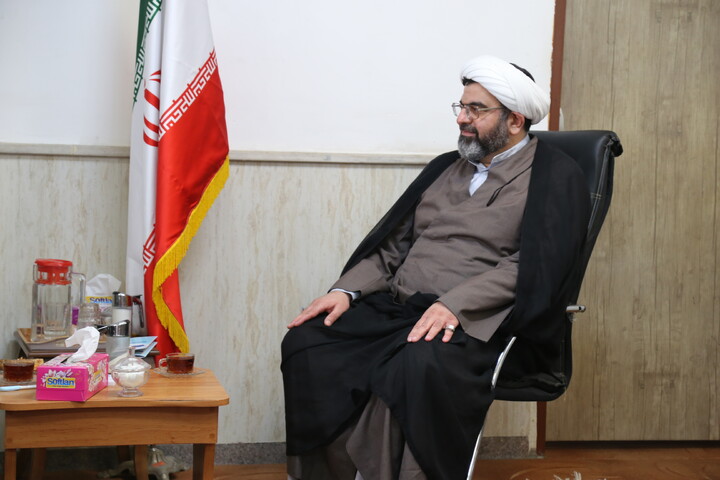 تصاویر/دیدار رئیس عقیدتی سیاسی  نیروی انتظامی شهرستان ماهشهر با مدیر حوزه علمیه خوزستان