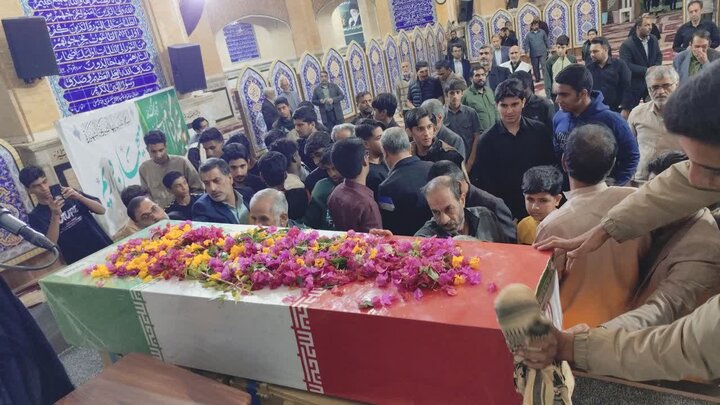 تصاویر/ پیکر پاک شهید گمنام دوران دفاع مقدس میهمان شهر بم