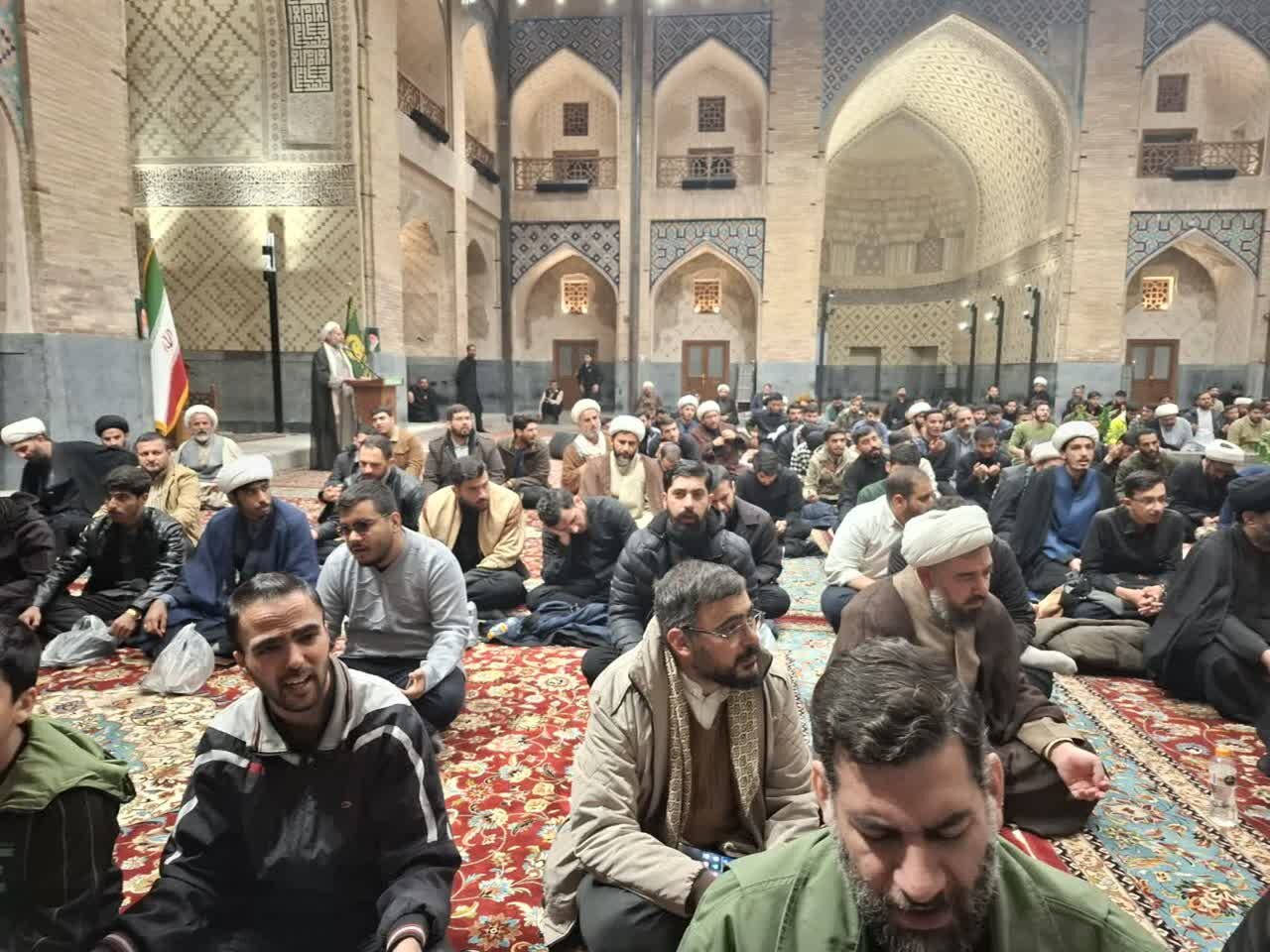 حضور فعال طلاب جهادی گیلانی در همایش «صد سال خدمت و مجاهدت حوزوی» + عکس