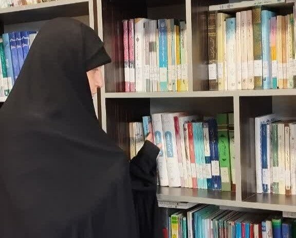 کتابخانه پناهگاه علمی و معنوی طلاب است