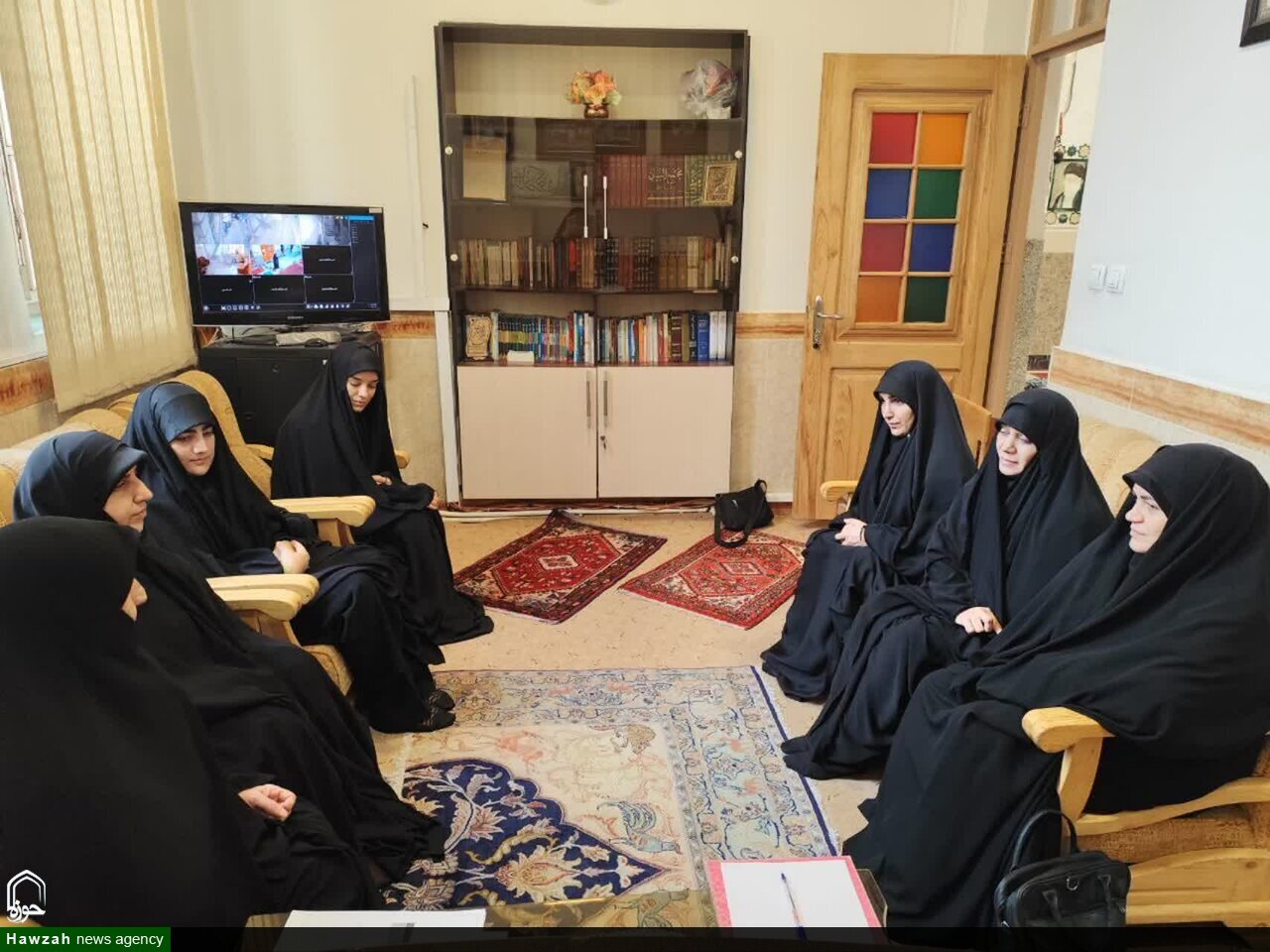 تصویب برنامه های فرهنگی در نشست طلاب مدرسه علمیه فاطمیه خرم‌آباد