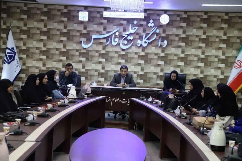 دانشجویان باید مهارت‌های ارتباطی و ترویجی بیاموزند