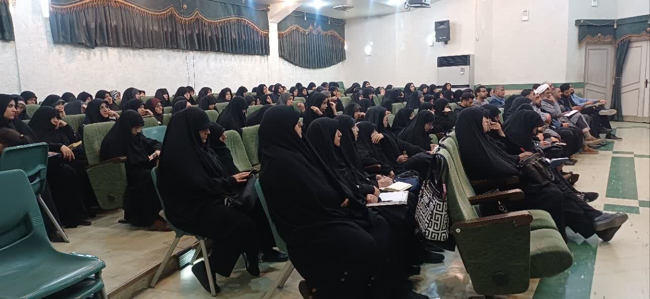 کارگاه «تدبّر در قرآن کریم»در فرهنگ‌سرای مهر کاشان برگزار شد