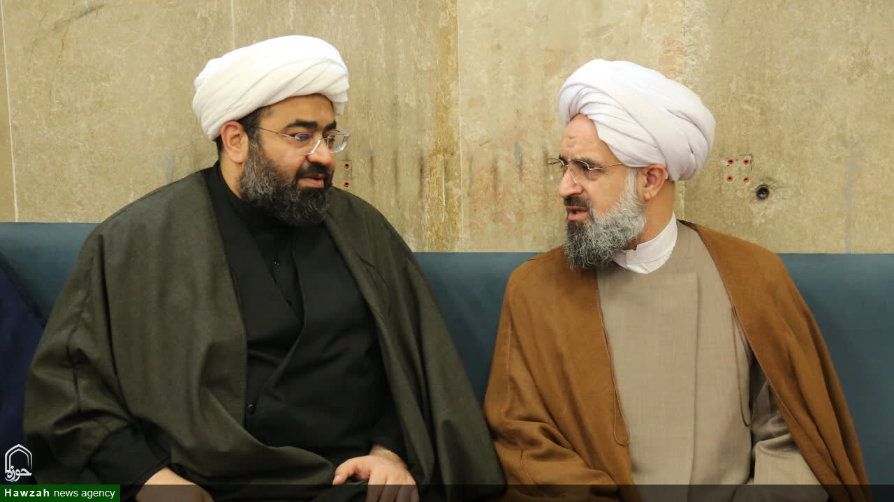 تصاویر/ یازدهمین جلسه برنامه «طلبه باشیم» در مدرسه علمیه امیرالمومنین(ع)تبریز