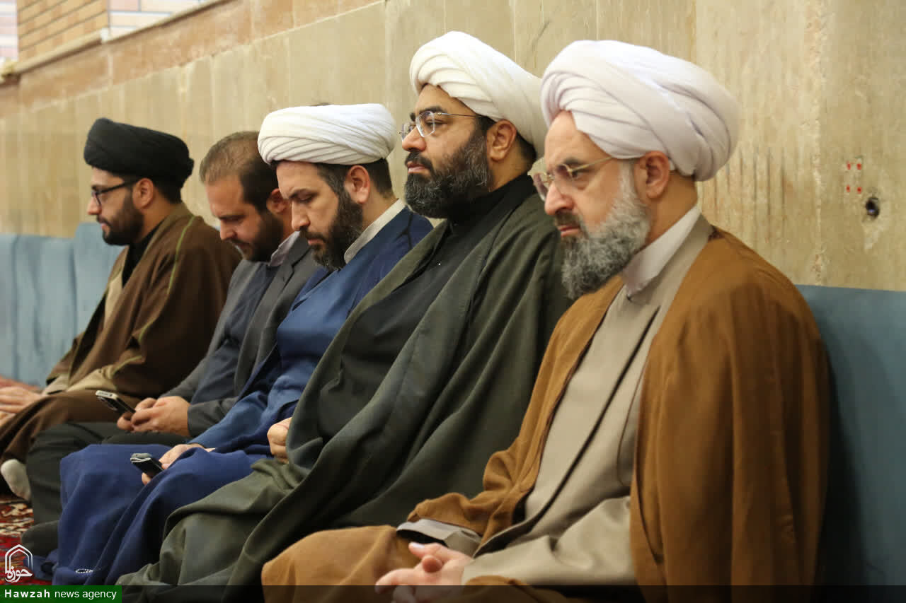 تصاویر/ یازدهمین جلسه برنامه «طلبه باشیم» در مدرسه علمیه امیرالمومنین(ع)تبریز